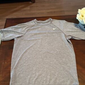 Nike Men's Heather Gray Tee